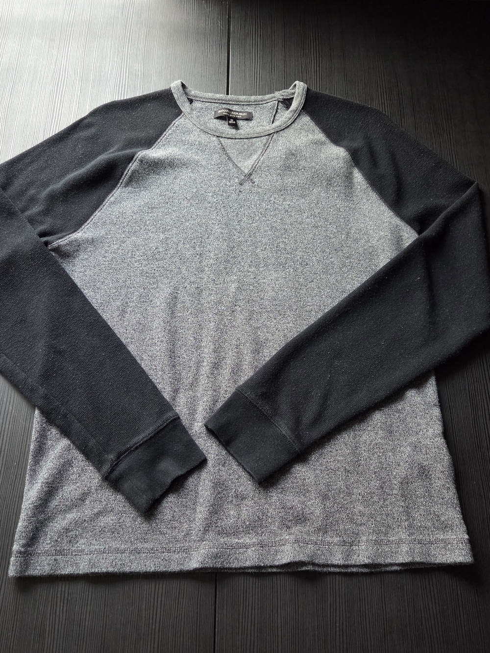 Banana Republic Mens Pima Cotton Raglan Long Sleeve Shirt Two Tone Waffle Medium